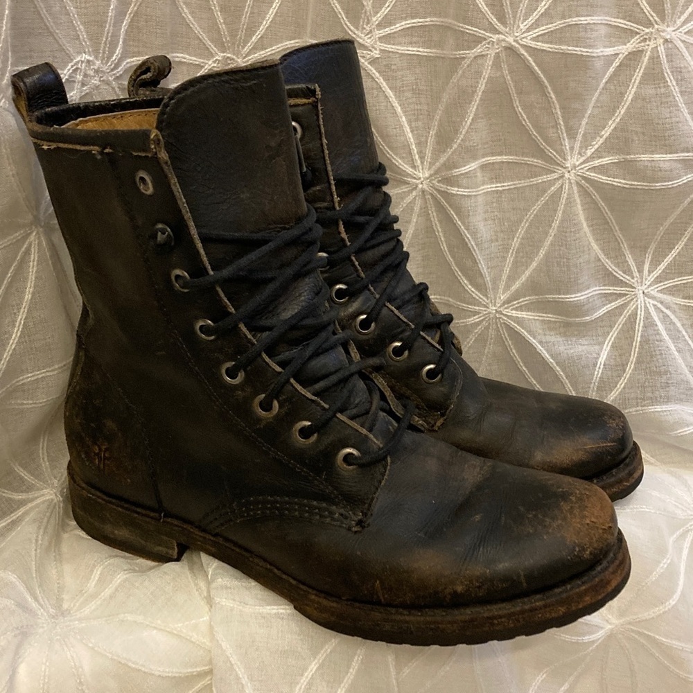 Women’s Frye Lace Up Leather Boots